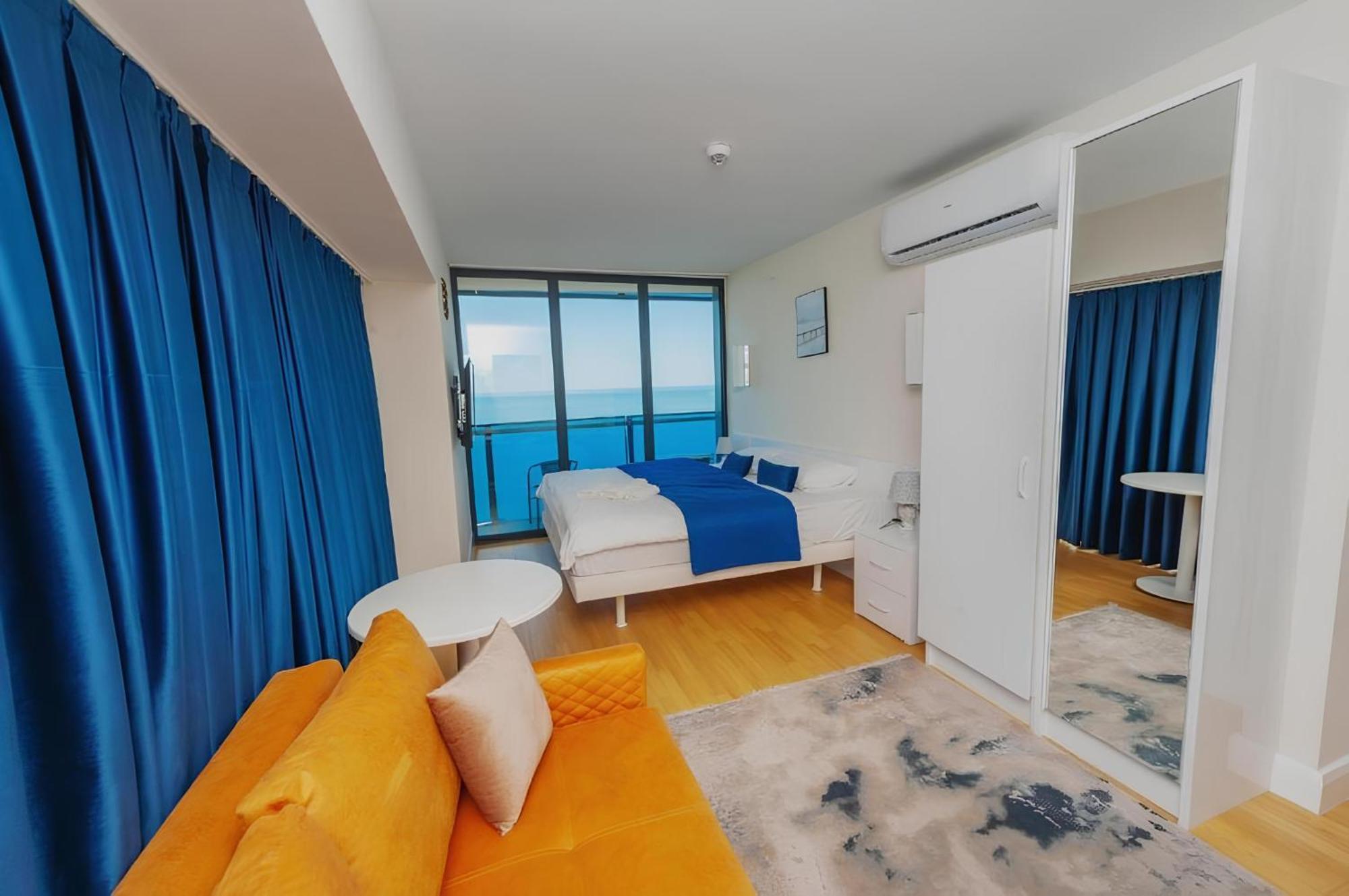 Daire Orbi Balcony With Sea View Batum