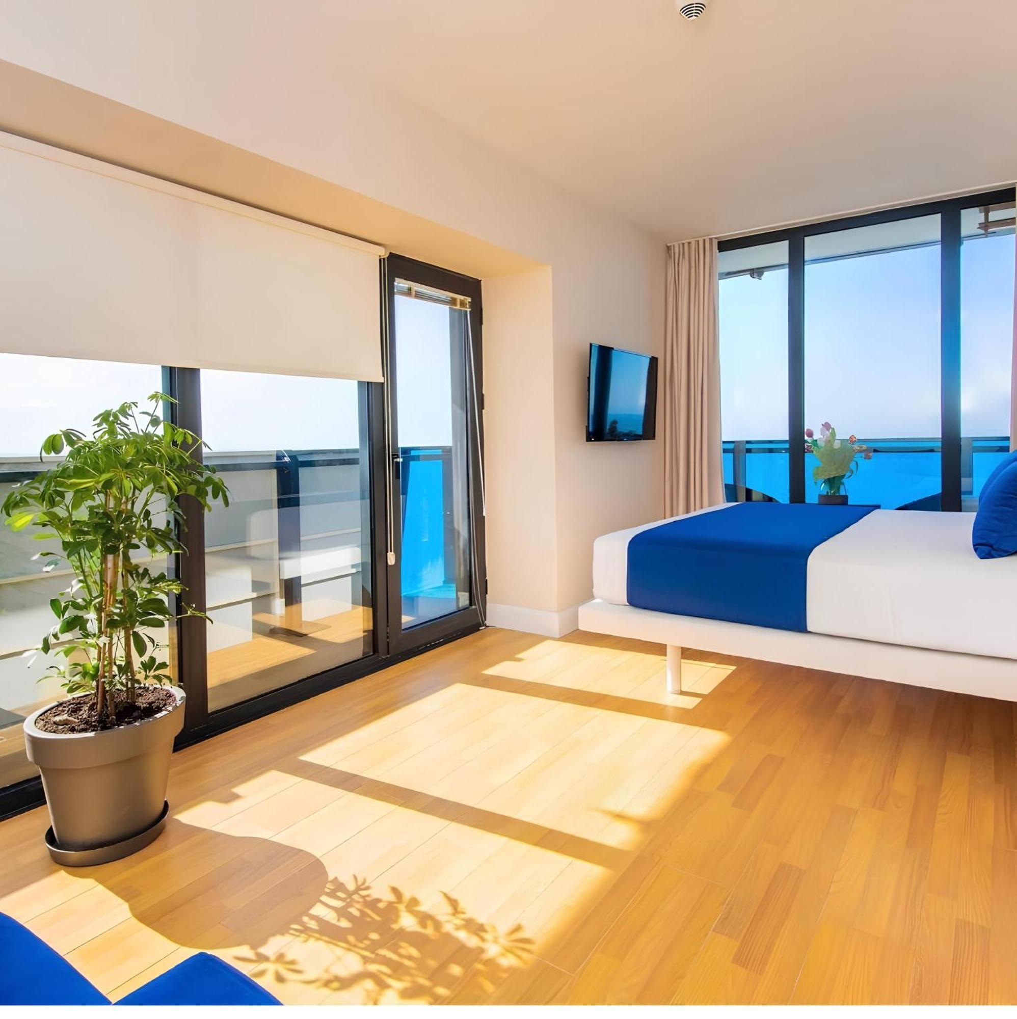 Orbi Balcony With Sea View 巴统